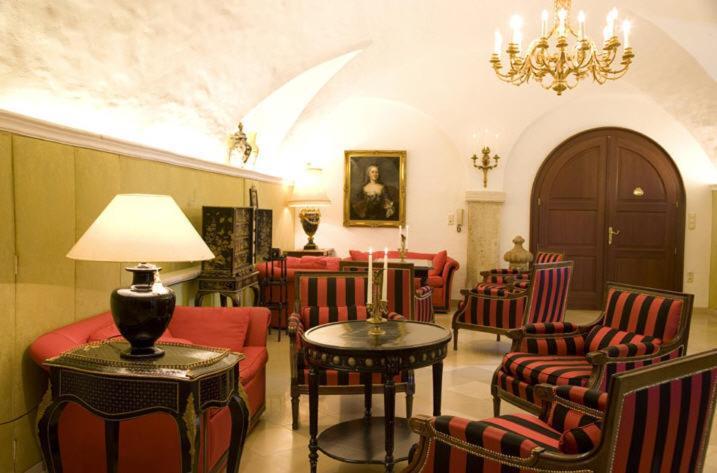 Schlosshotel Obermayerhofen Sebersdorf Dış mekan fotoğraf
