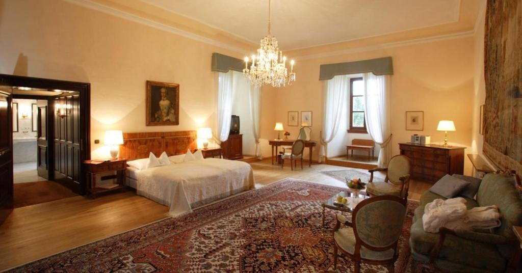 Schlosshotel Obermayerhofen Sebersdorf Oda fotoğraf
