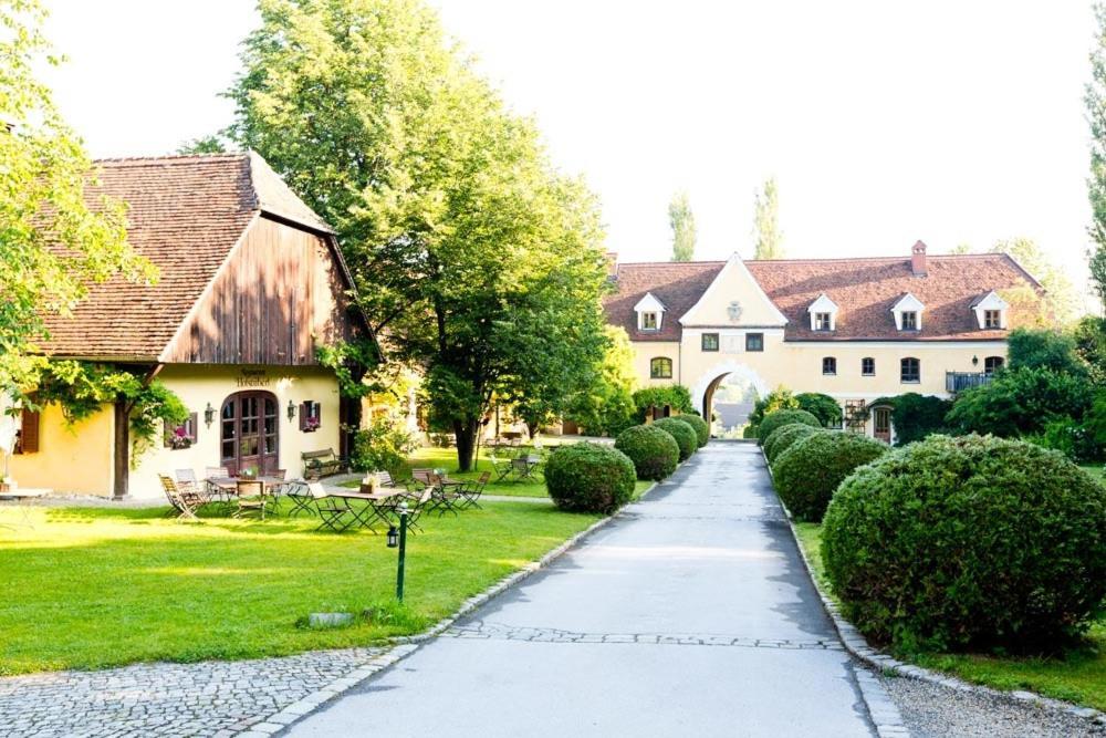 Schlosshotel Obermayerhofen Sebersdorf Dış mekan fotoğraf